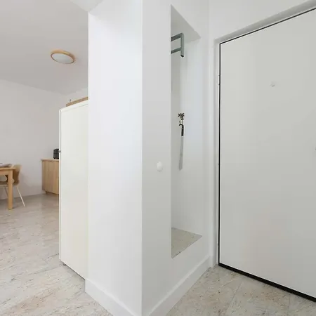 Old Town Secret Garden By Renters وارسو