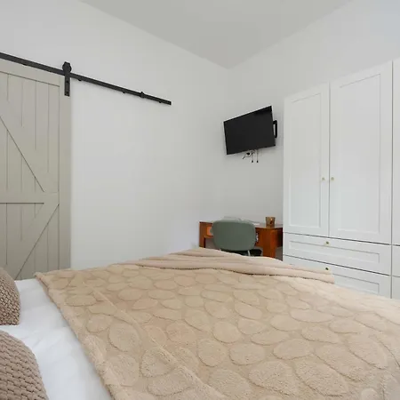 아파트 Old Town Secret Garden By Renters *